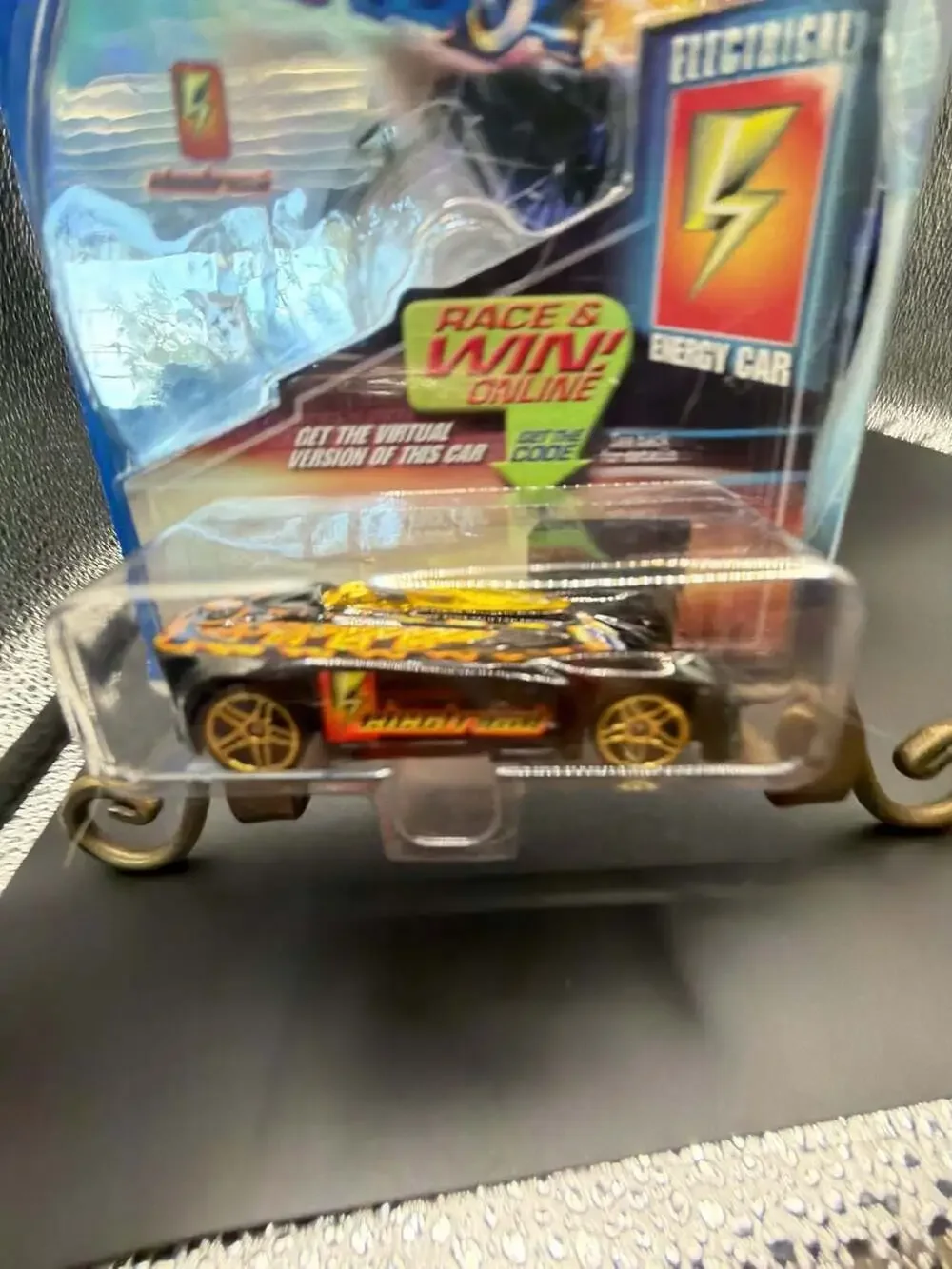 2001 Hot Wheels Planet Hot Wheels Electrical Energy Car with CD-ROM
